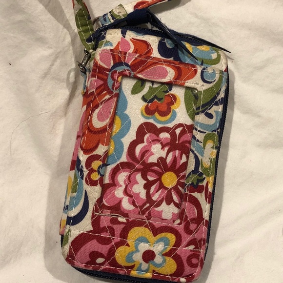 Vera Bradley wristlet - Picture 2 of 3